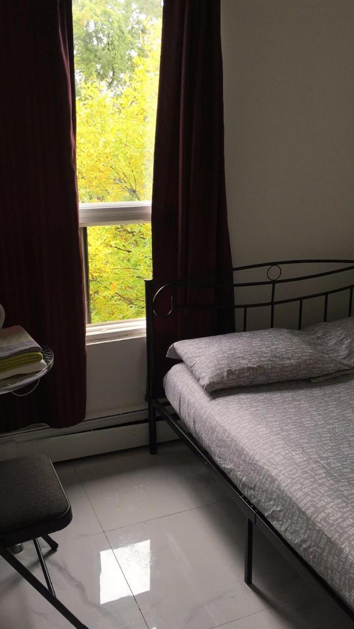University Apartment Toronto Exterior foto